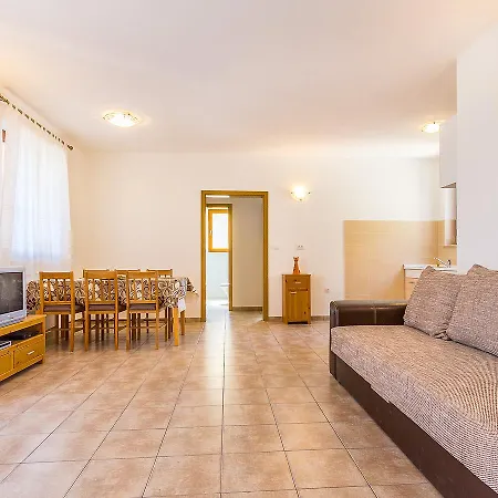 Apartment A1 Apartment Liznjan